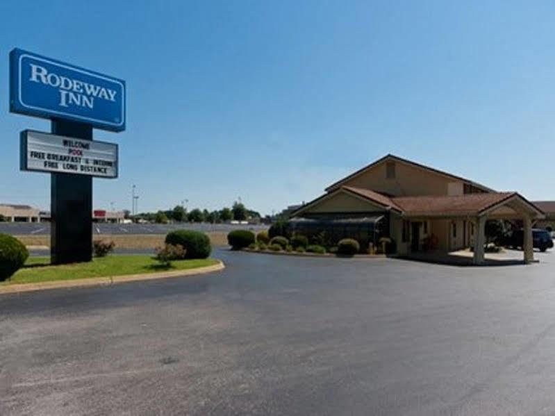 Villa Inn Lawrenceburg Exterior photo